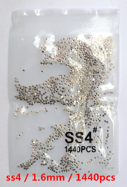Прозрачни сиви камъчета Сваровски SS4-1440бр.