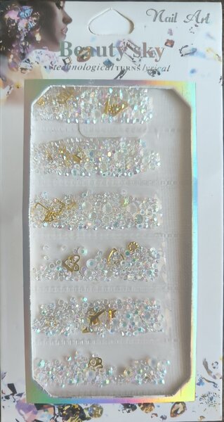 Бели прозрачни хамелеонови кристални камъчета Сваровски микс - 1200бр.
